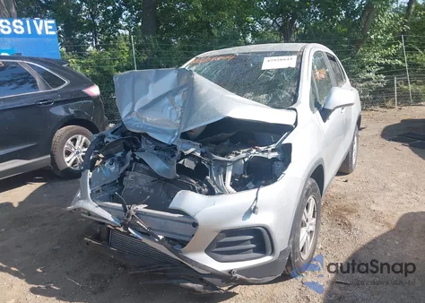 2020 Chevrolet Trax Fwd Ls z USA, uszkodzony, nr VIN KL7CJKSB6LB018500